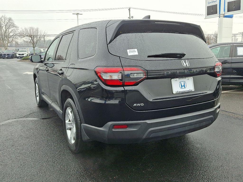 used 2023 Honda Pilot car, priced at $28,880