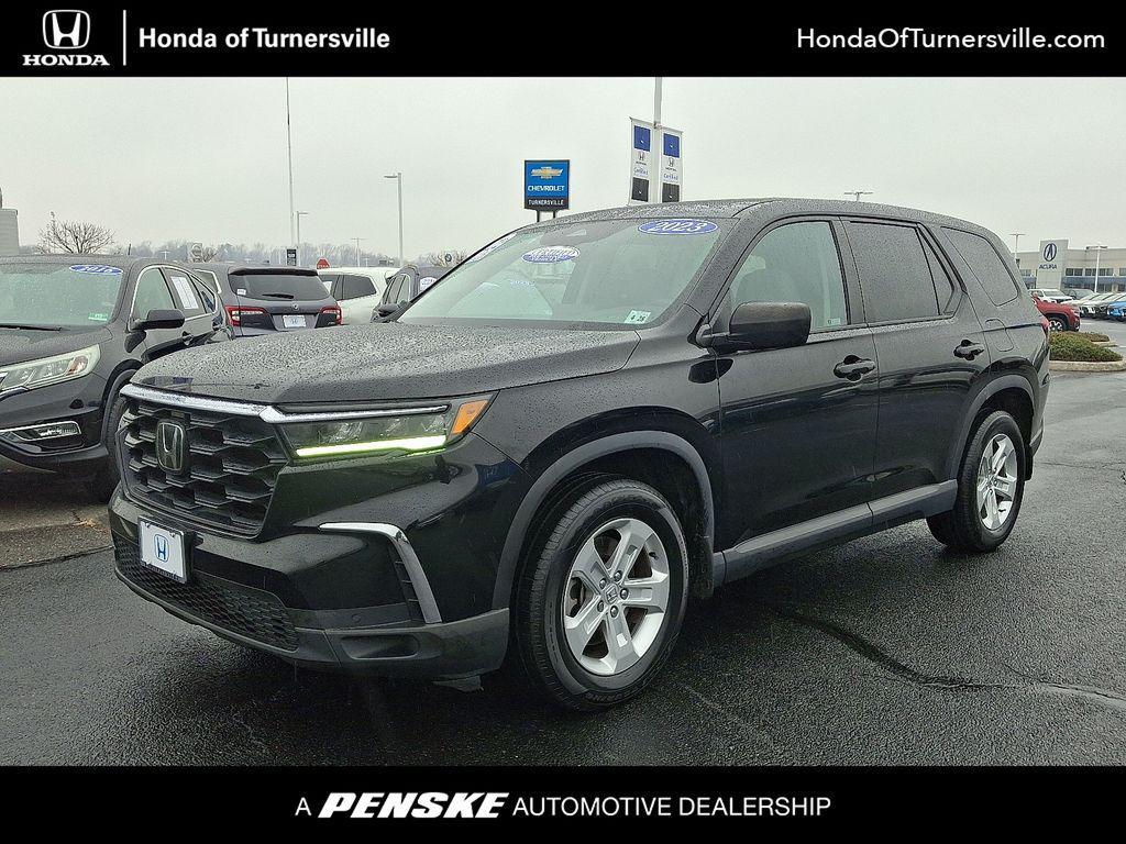 used 2023 Honda Pilot car, priced at $31,980