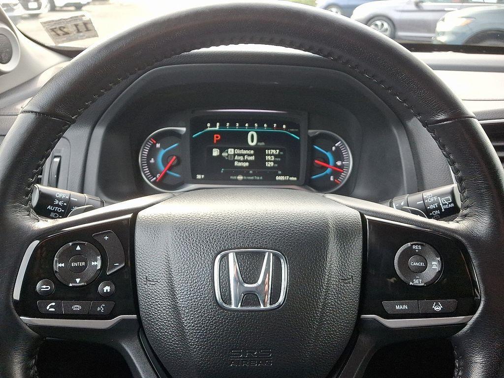 used 2022 Honda Pilot car, priced at $31,679