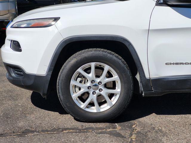 used 2017 Jeep Cherokee car, priced at $12,492
