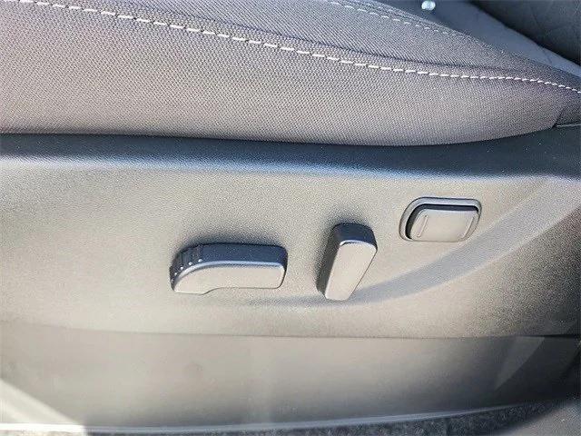 new 2025 Nissan Frontier car, priced at $35,580