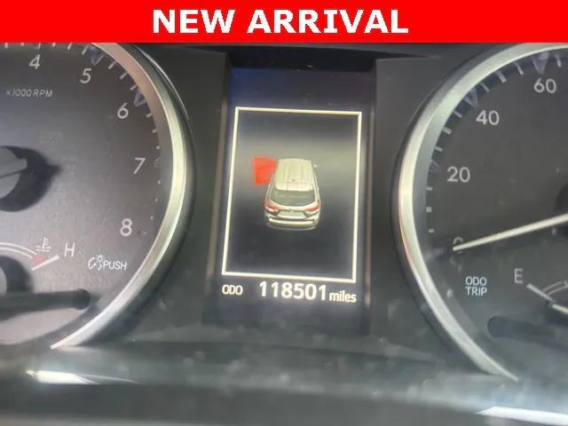 used 2018 Toyota Highlander car, priced at $18,517