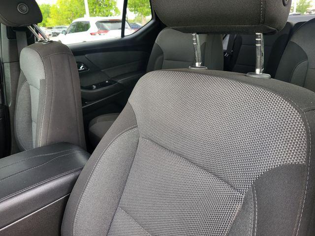 used 2023 Chevrolet Traverse car, priced at $28,804