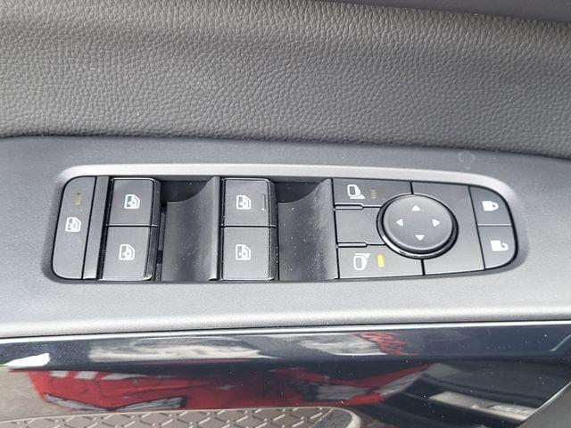 new 2026 Nissan Pathfinder car, priced at $42,085