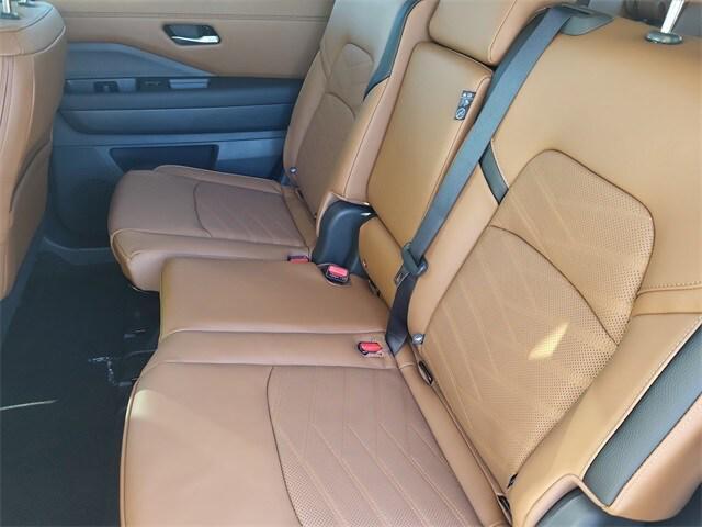 new 2025 Nissan Pathfinder car, priced at $44,600