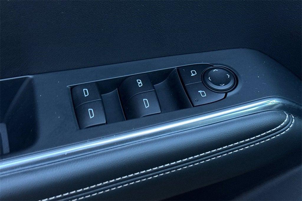 used 2025 GMC Acadia car, priced at $34,763