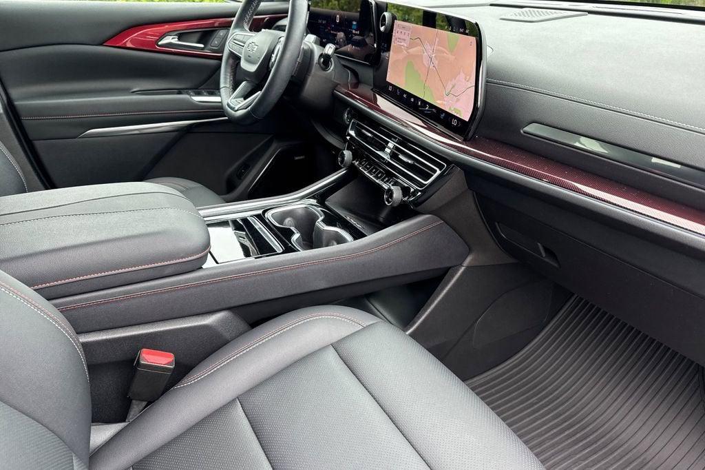 used 2024 Chevrolet Traverse car, priced at $44,763