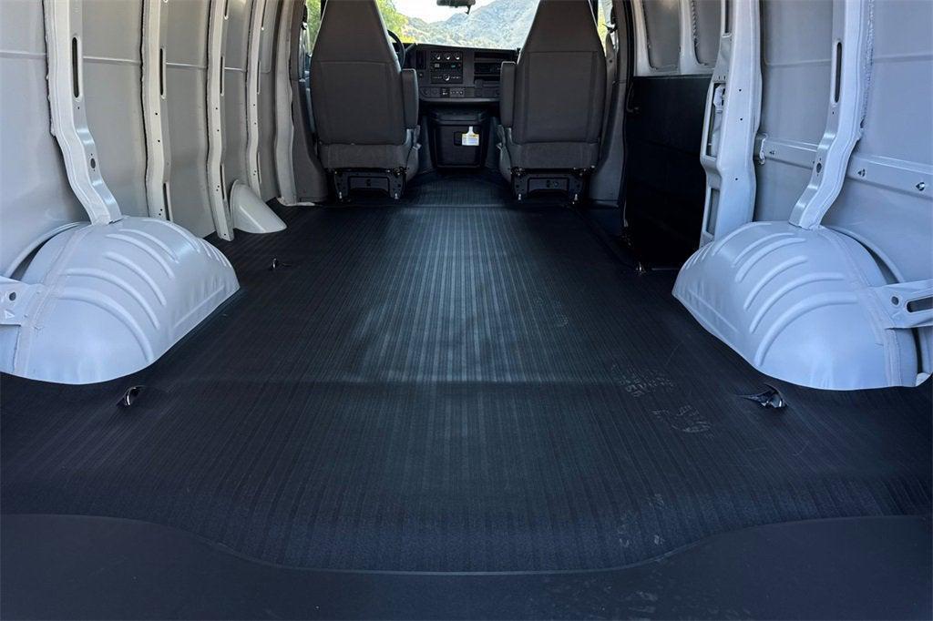 new 2025 Chevrolet Express 2500 car, priced at $45,304