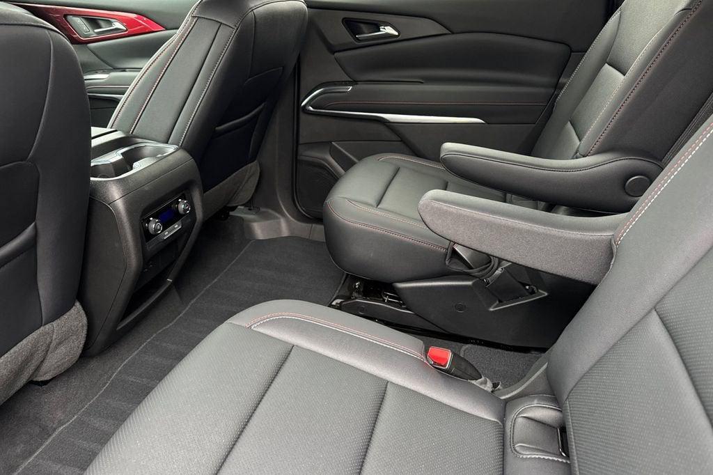 used 2025 Chevrolet Traverse car, priced at $49,763