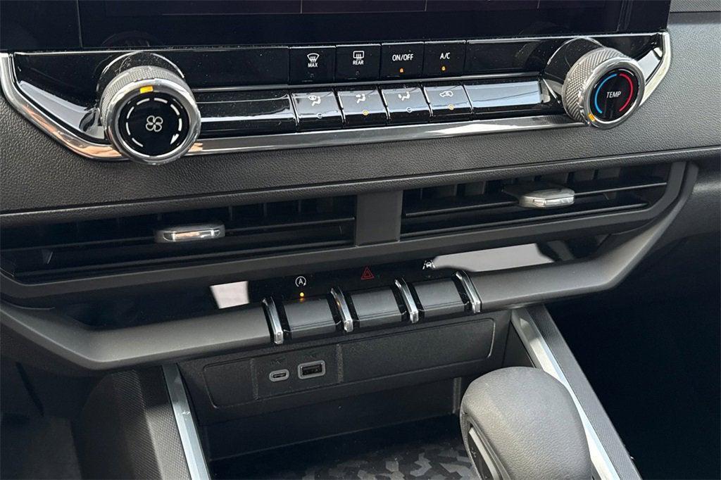 new 2026 Chevrolet Colorado car, priced at $36,495