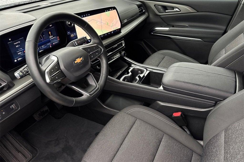 new 2025 Chevrolet Traverse car, priced at $38,495