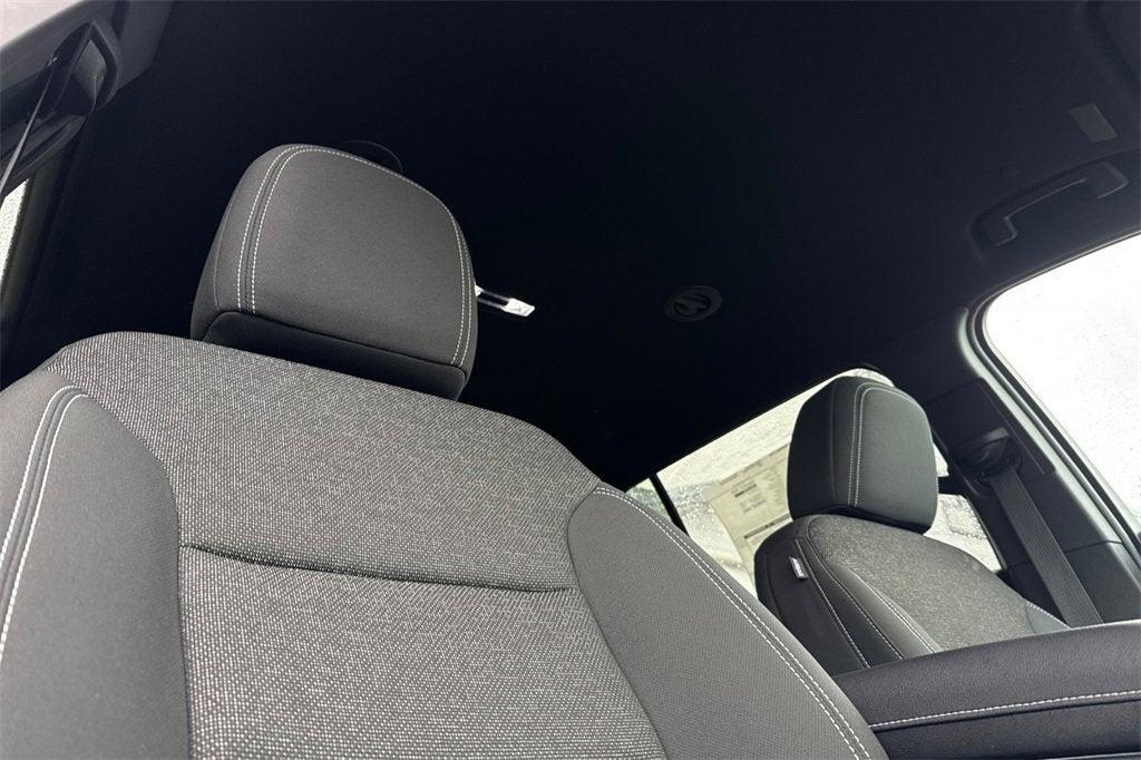 new 2025 Chevrolet Traverse car, priced at $38,495