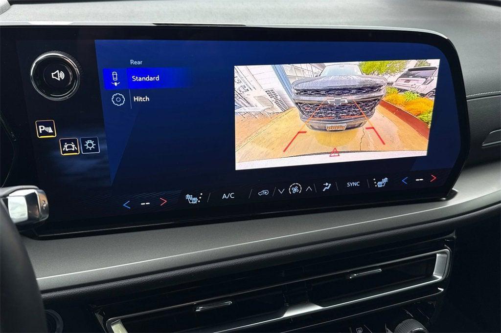 new 2025 Chevrolet Traverse car, priced at $38,495