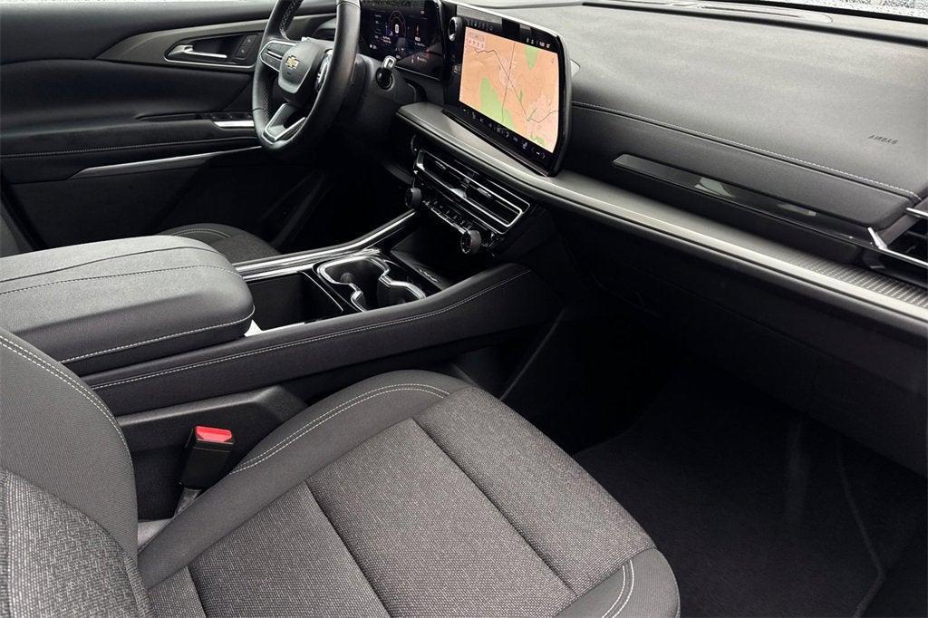 new 2025 Chevrolet Traverse car, priced at $38,495