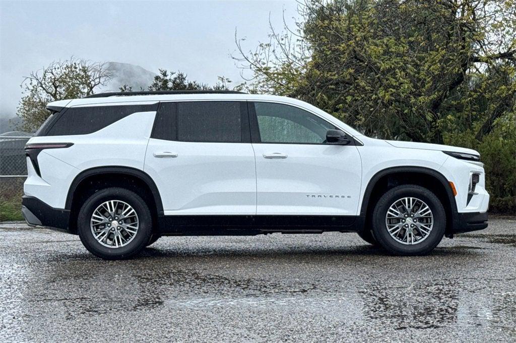 new 2025 Chevrolet Traverse car, priced at $38,495