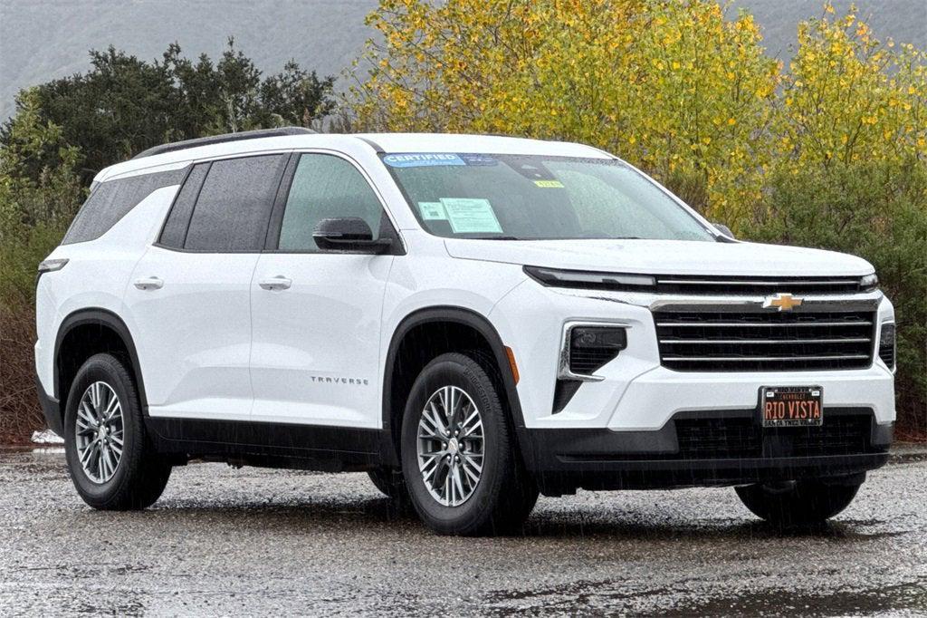 new 2025 Chevrolet Traverse car, priced at $38,495