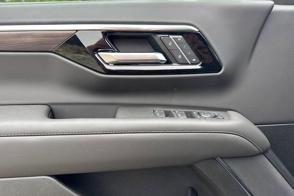 new 2026 Chevrolet Suburban car, priced at $70,237