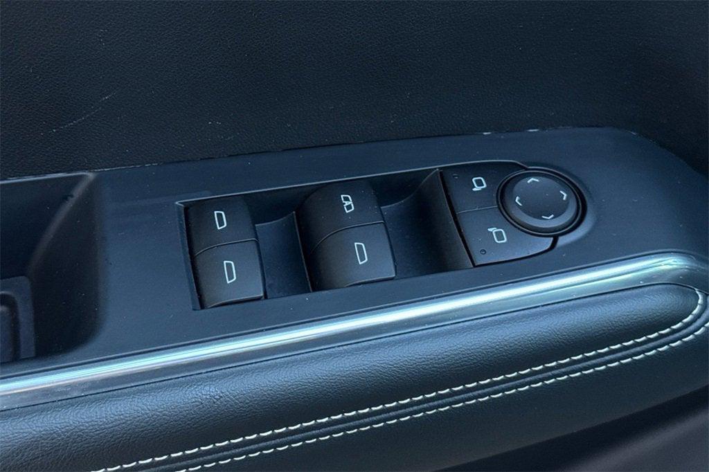 used 2025 GMC Acadia car, priced at $38,763