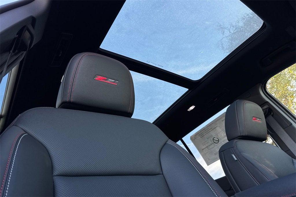 new 2026 Chevrolet Traverse car, priced at $55,806