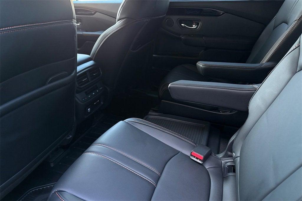 used 2025 Honda Pilot car, priced at $46,763
