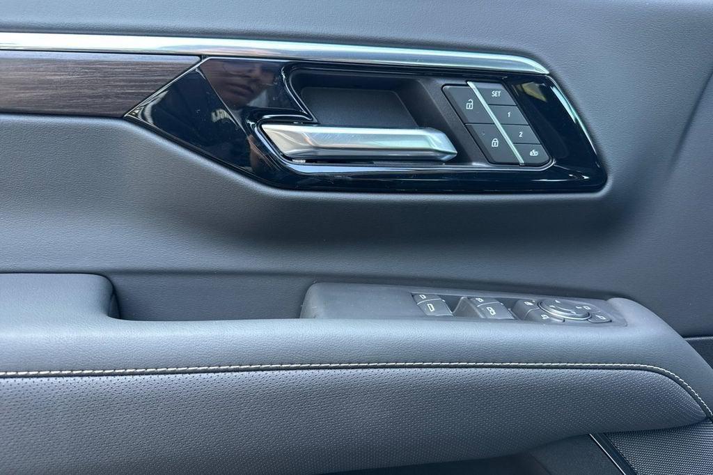 new 2026 Chevrolet Suburban car, priced at $84,514