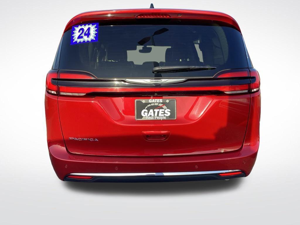 used 2024 Chrysler Pacifica car, priced at $30,875