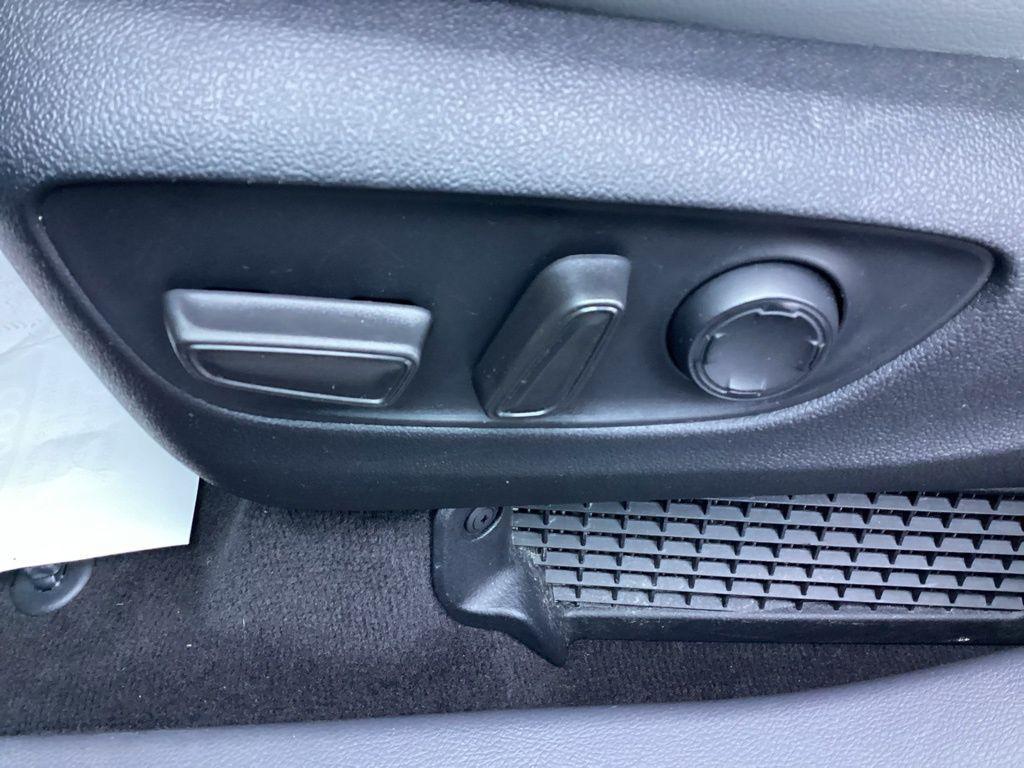 used 2024 Toyota Sienna car, priced at $37,119