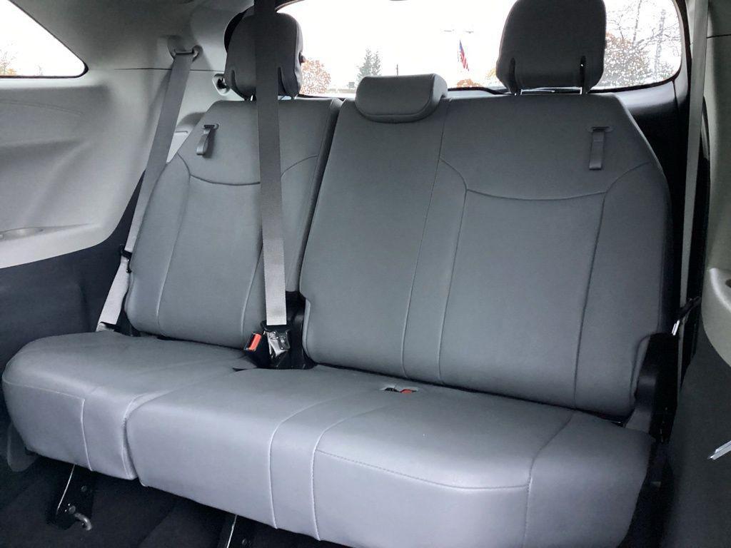 used 2024 Toyota Sienna car, priced at $37,119