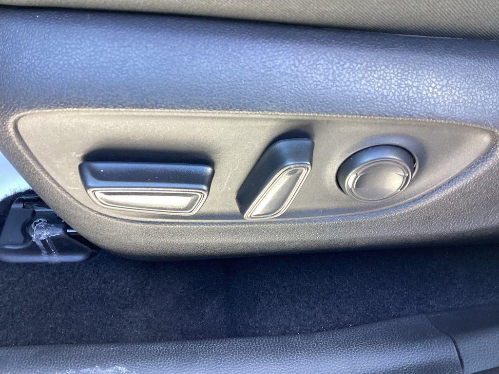 used 2025 Toyota RAV4 Hybrid car, priced at $32,564