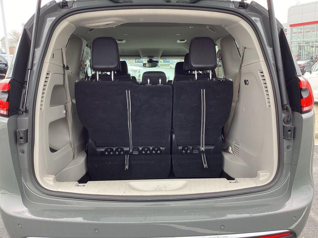 used 2023 Chrysler Pacifica car, priced at $25,987