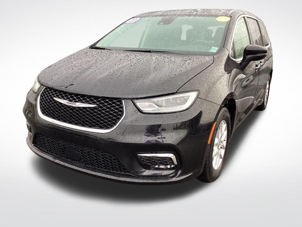 used 2023 Chrysler Pacifica car, priced at $21,443