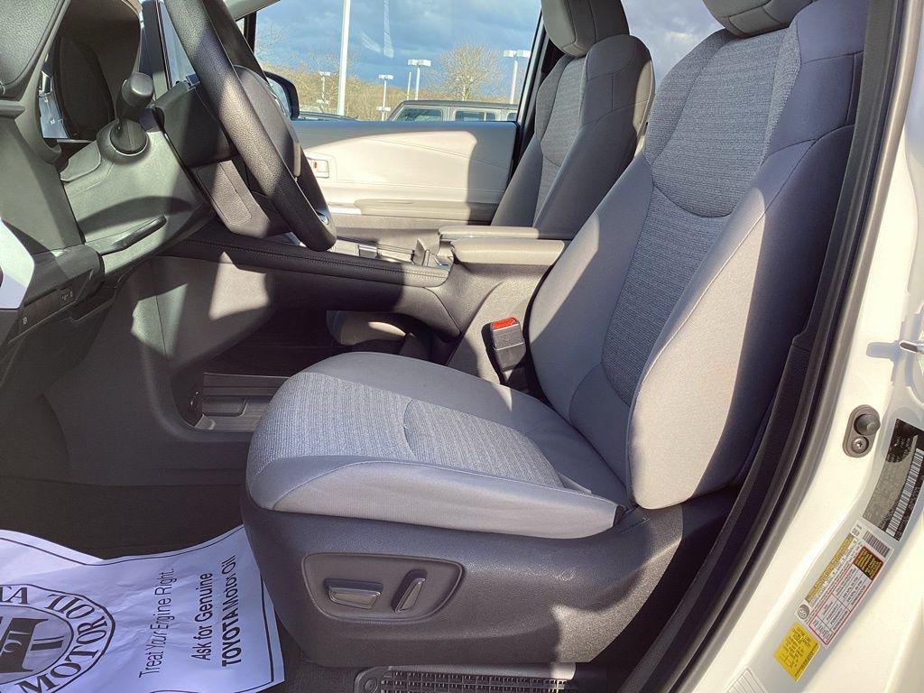 used 2025 Toyota Sienna car, priced at $39,560