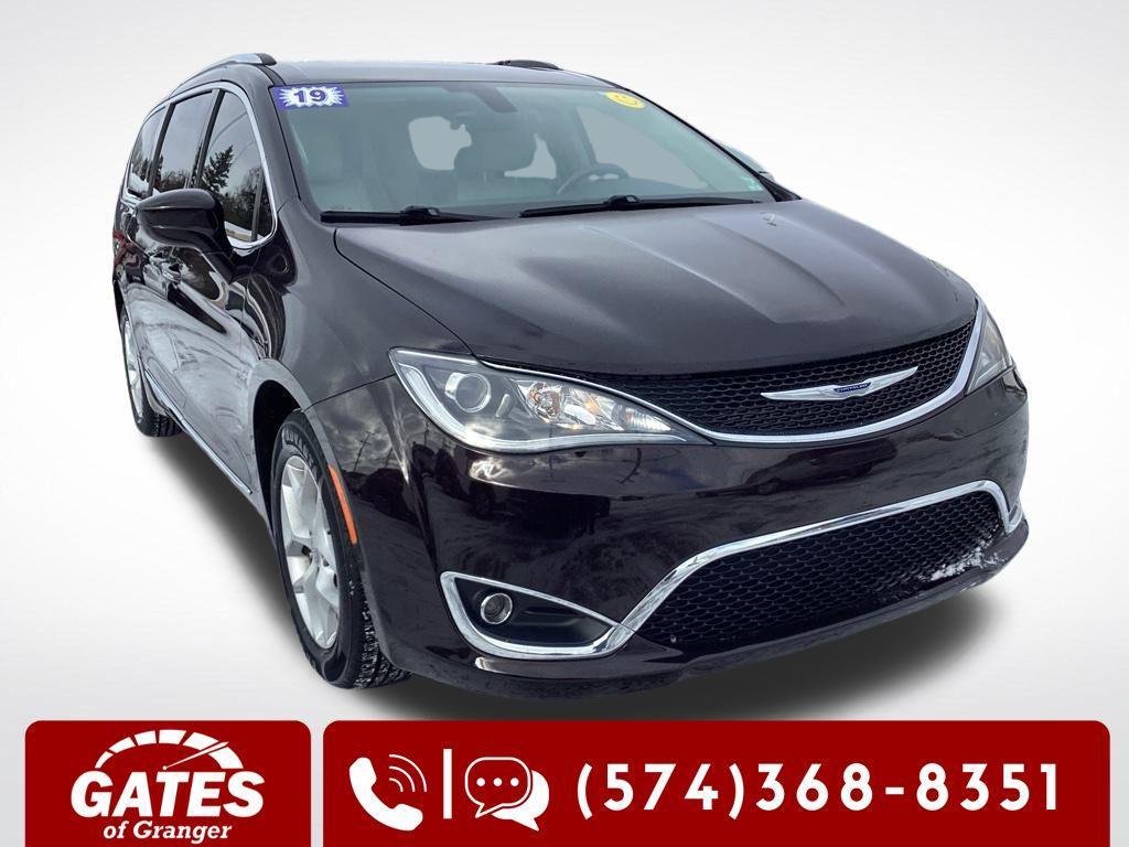 used 2019 Chrysler Pacifica car, priced at $19,647