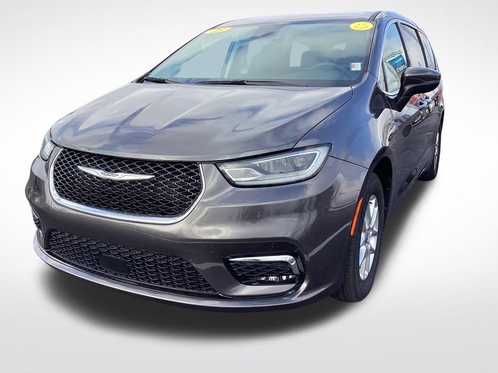 used 2023 Chrysler Pacifica car, priced at $25,949