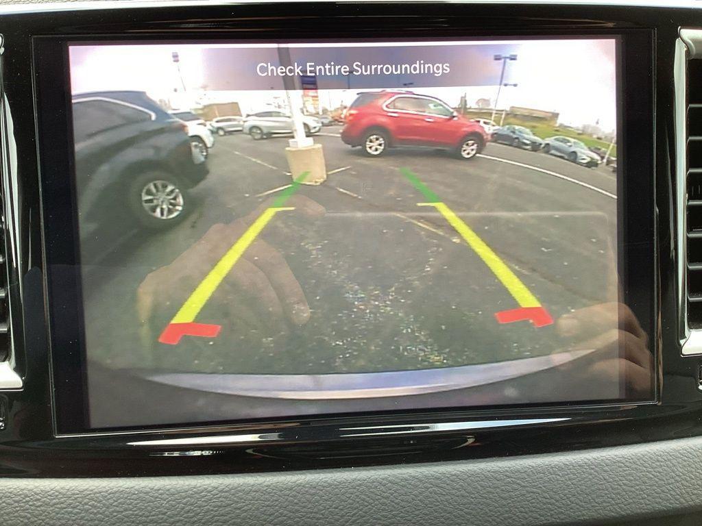 used 2023 Chrysler Pacifica car, priced at $25,949