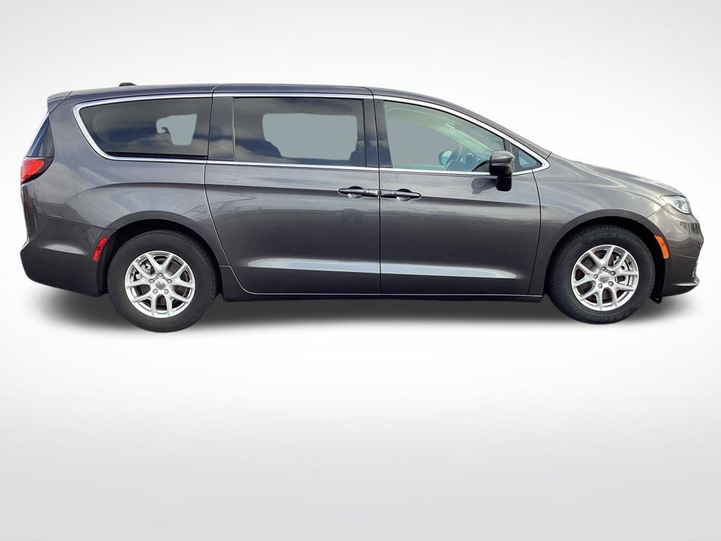 used 2023 Chrysler Pacifica car, priced at $25,949