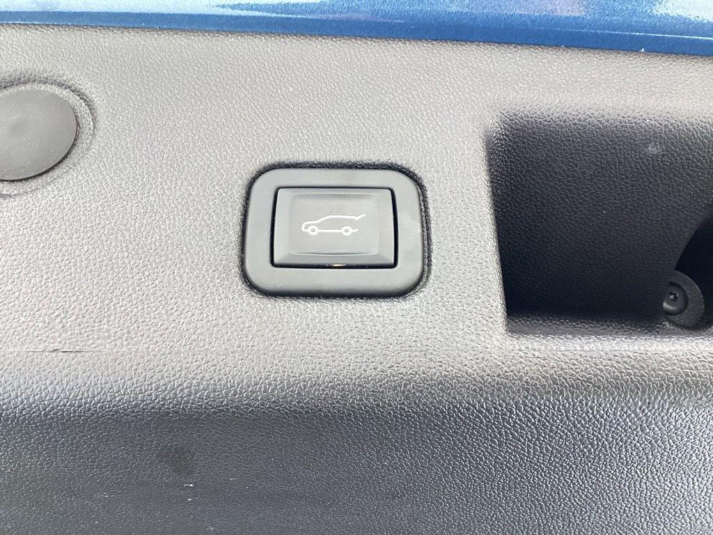 used 2024 Chevrolet Equinox car, priced at $22,214