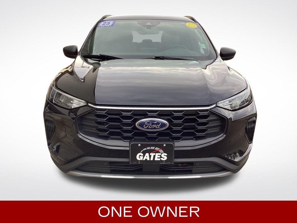 used 2025 Ford Escape car, priced at $24,984