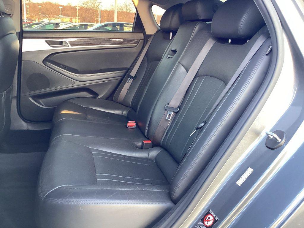 used 2015 Hyundai Genesis car