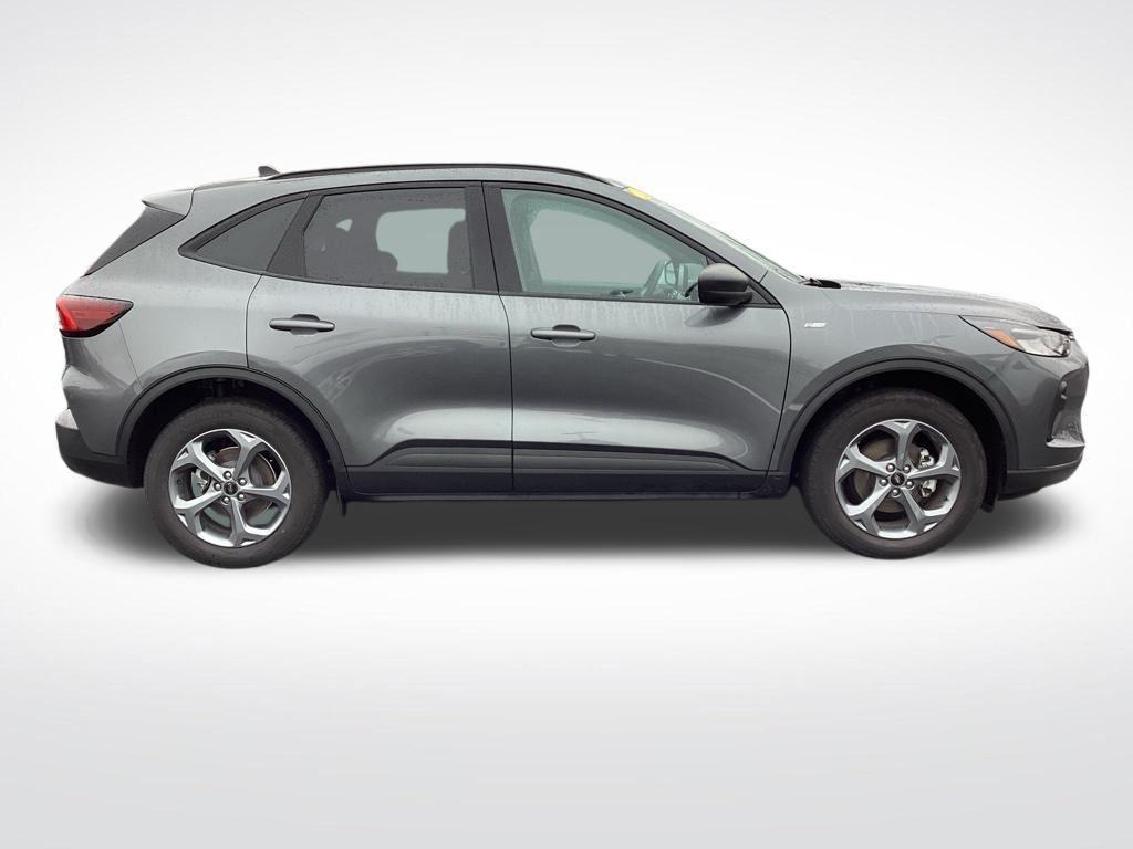 used 2025 Ford Escape car, priced at $24,857