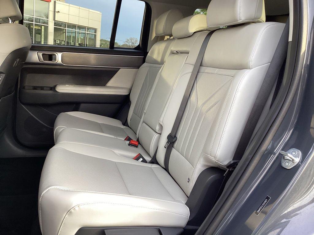 used 2025 Hyundai Santa Fe car, priced at $32,132