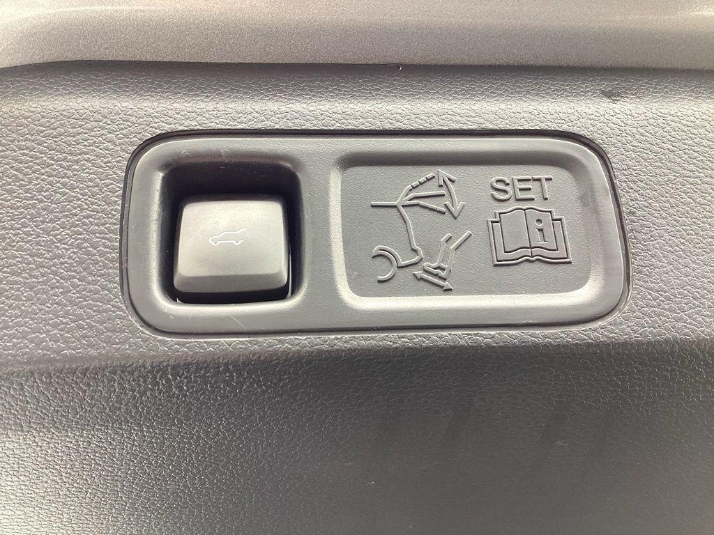 used 2024 Ford Expedition Max car, priced at $50,424