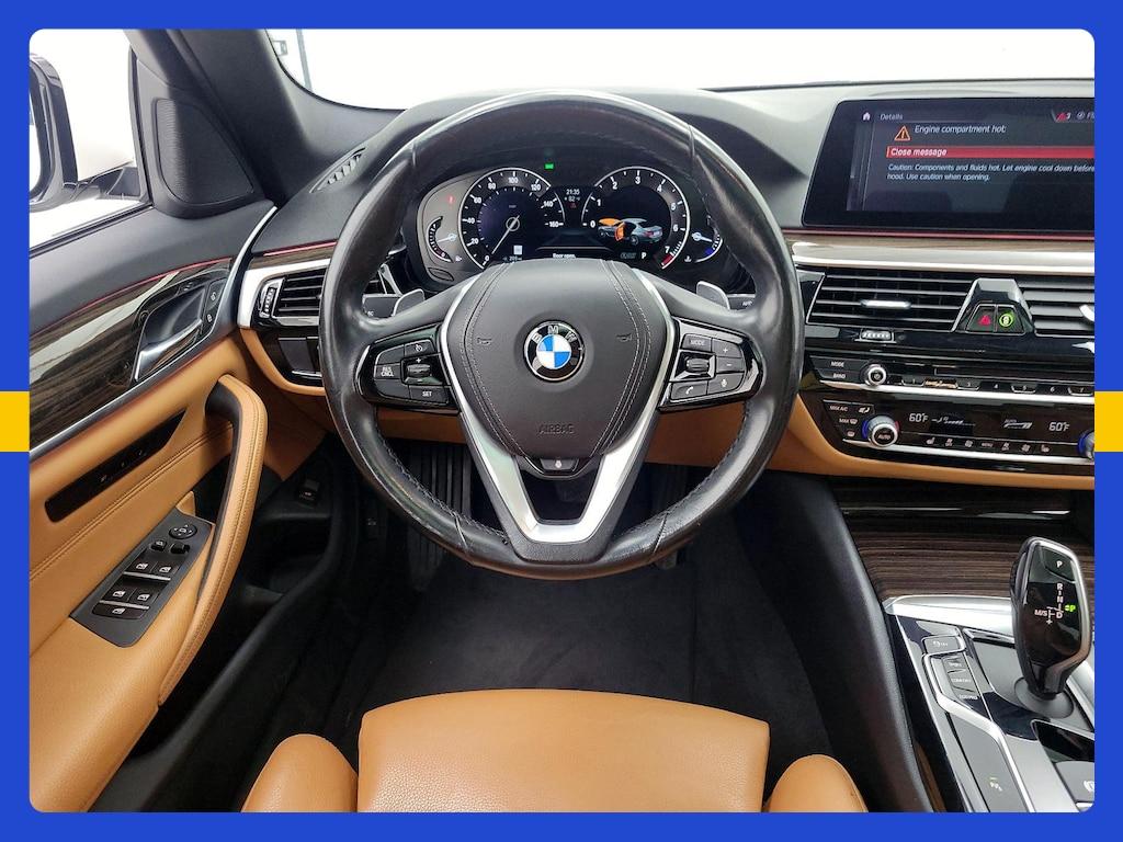 BMW 5 Series view 12