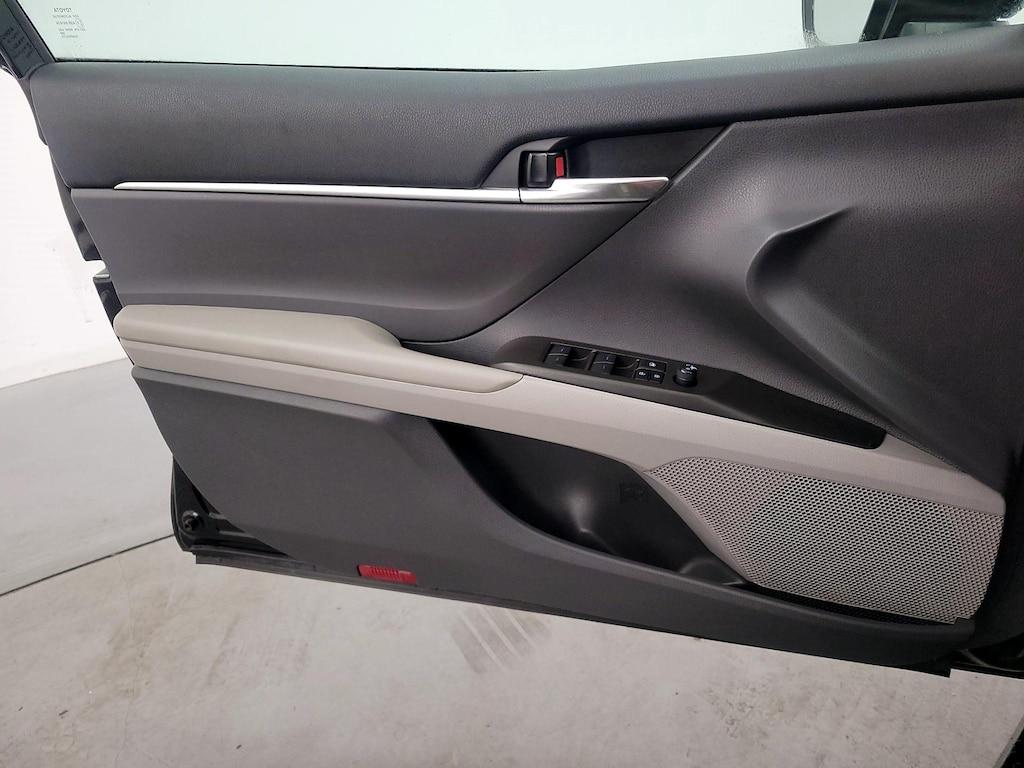 used 2022 Toyota Camry Hybrid car, priced at $24,998