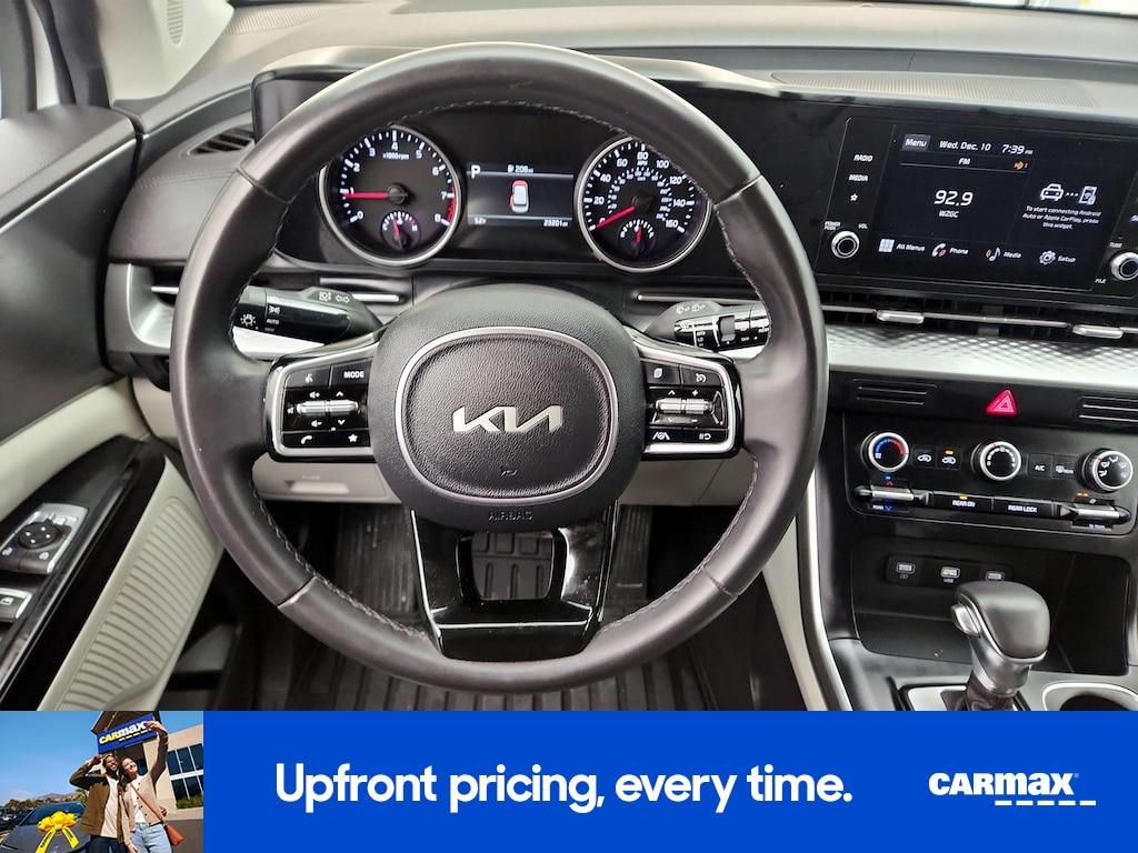 used 2024 Kia Carnival car, priced at $34,998