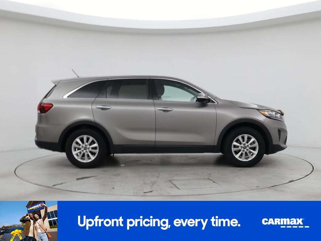 used 2019 Kia Sorento car, priced at $13,998