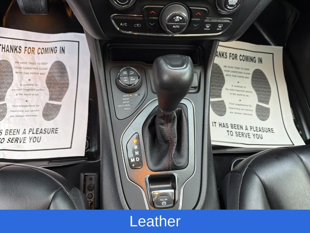 used 2021 Jeep Cherokee car, priced at $18,490