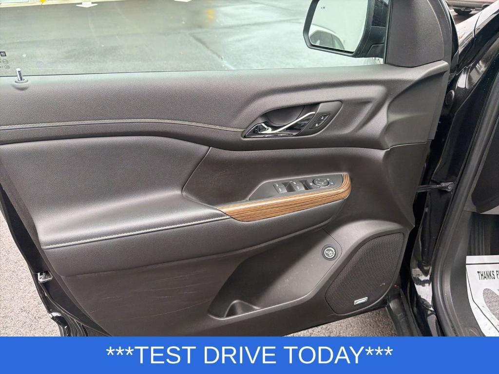 used 2022 GMC Acadia car, priced at $23,777