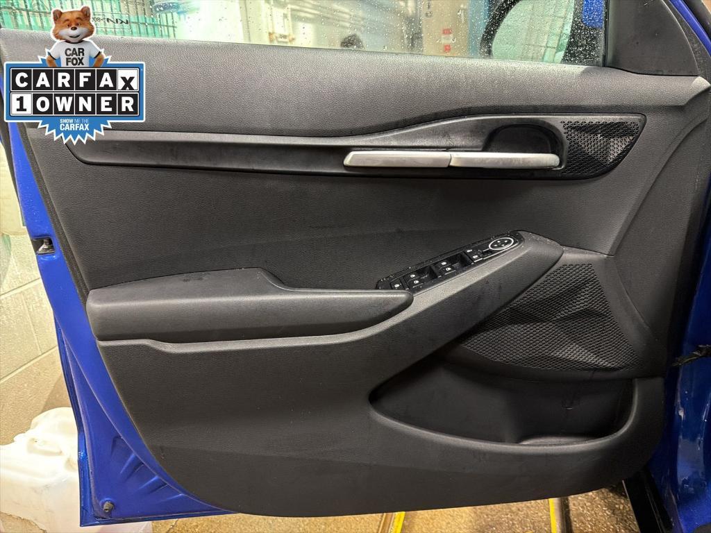 used 2023 Kia Seltos car