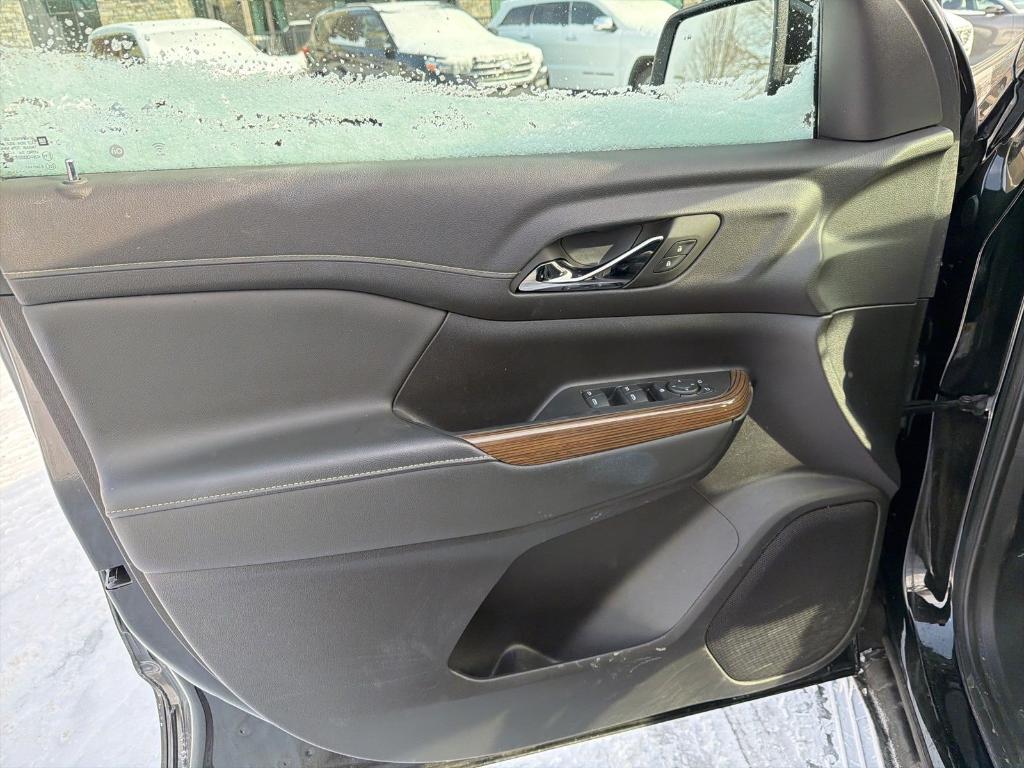 used 2023 GMC Acadia car